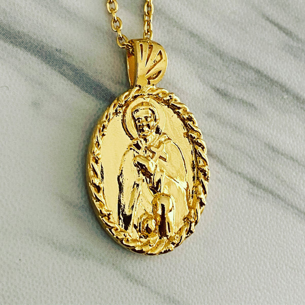 18K Gold Vermeil Thorn Frame Saint Peregrine Necklace – Divine Box